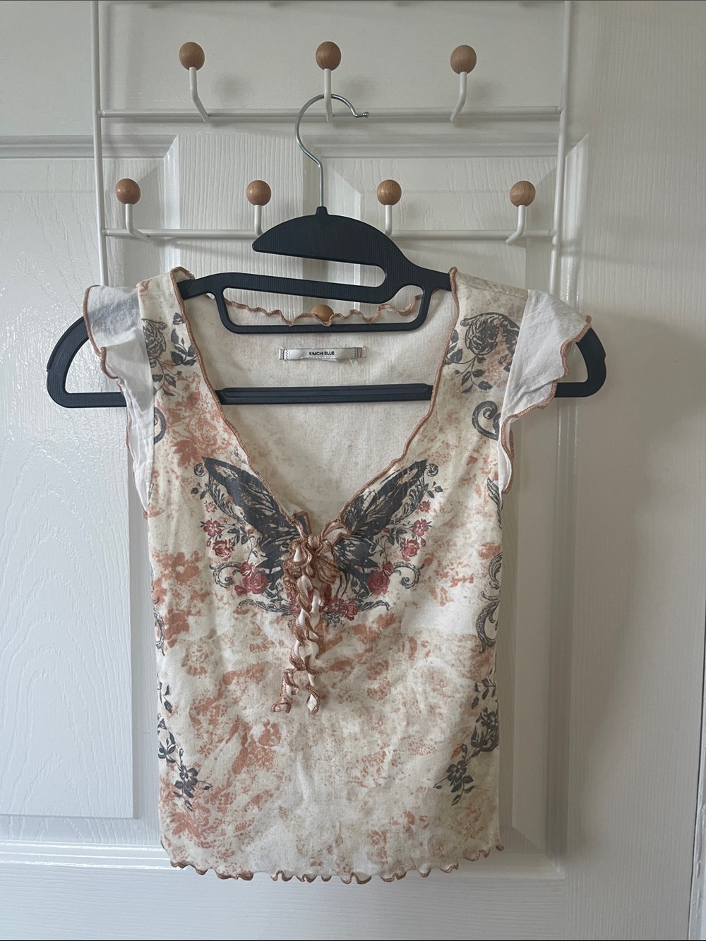Kimchi Blue Cream Floral Lace-Up Cap Sleeve Top